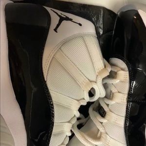 Meet your Posher, Adrian